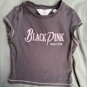 H&M Black Pink Graphic Tee in Gray with Pink Print